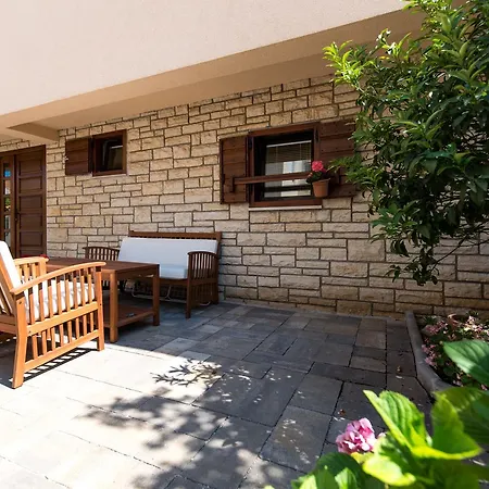 Herenda Apartment *