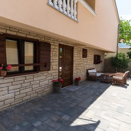 Herenda Apartment *